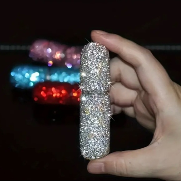 Sparkling Silver Rhinestone Perfume Atomizer - Picture 4 of 5